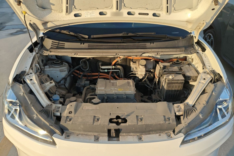 哪吒汽车 哪吒AYA 2023款 401 Lite局部细节24