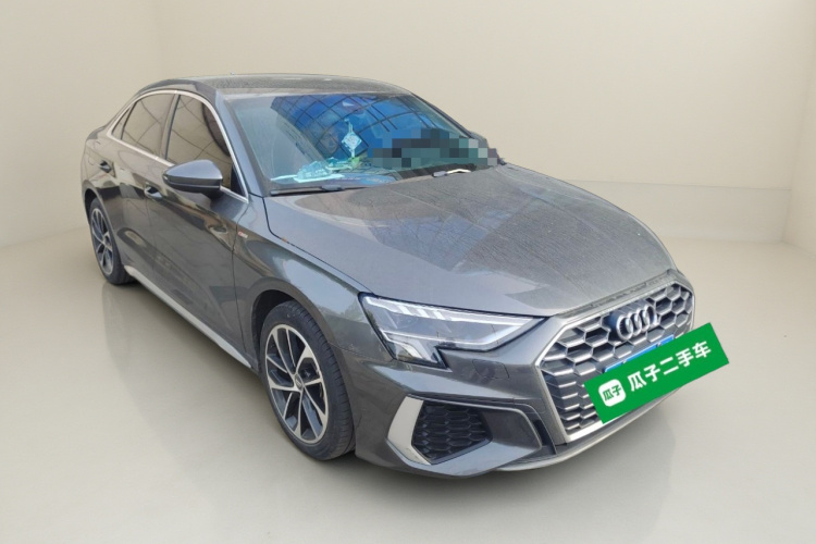 奥迪A3 2021款 A3L Limousine 35 TFSI 进取运动型车身外观3