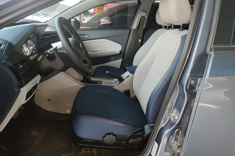 奇瑞 瑞虎3X 2023款 1.5L CVT时尚版中控内饰19