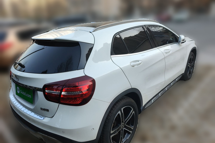 奔驰GLA 2018款 GLA 200 时尚型车身外观6005