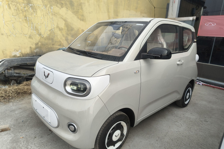 五菱汽车 宏光MINIEV 2024款 第三代 215km 青春版车身外观4