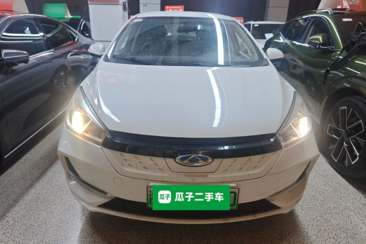 奇瑞新能源 艾瑞泽e 2024款 405km 出行版车身外观2