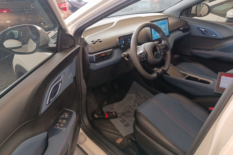 比亚迪 海鸥 2025款 305km 活力版中控内饰7003