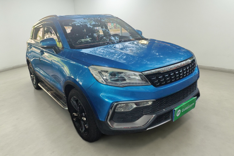 猎豹汽车 猎豹CS9 2017款 1.5L CVT舒适型车身外观3