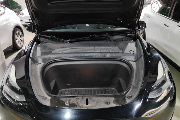 特斯拉 Model Y 2021款 标准续航后驱版局部细节24