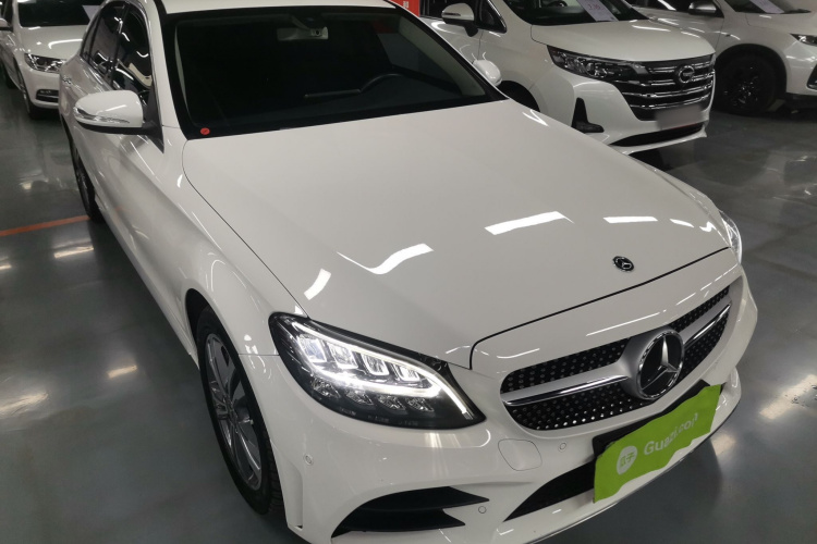 奔驰C级 2020款 改款 C 200 L 时尚型运动版车身外观3