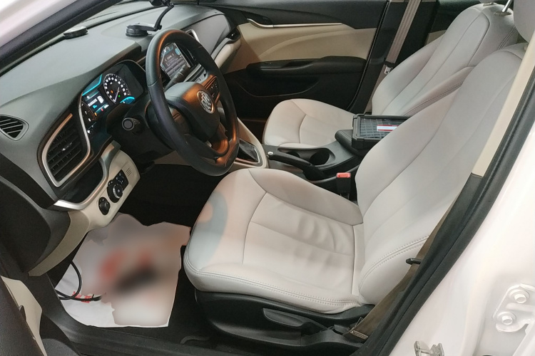 别克 英朗 2015款 15N 自动精英型中控内饰19