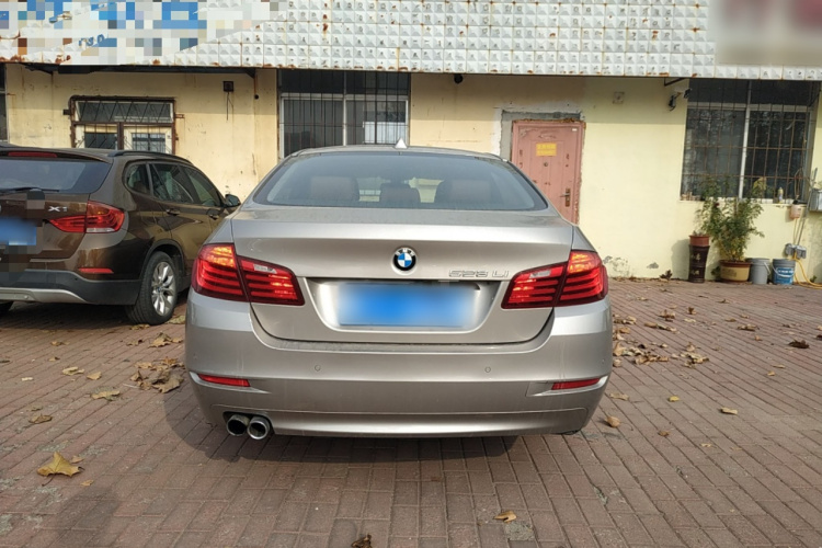 宝马5系 2017款 528Li 领先型车身外观6