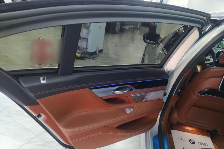 宝马7系 2018款 740Li xDrive 尊享型 M运动套装中控内饰49