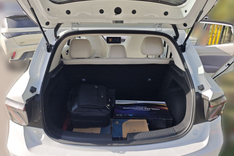 名爵 MG4 EV 2026款 437 随心版中控内饰23