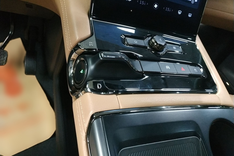 蔚来ES8 2020款 450KM 六座版局部细节18