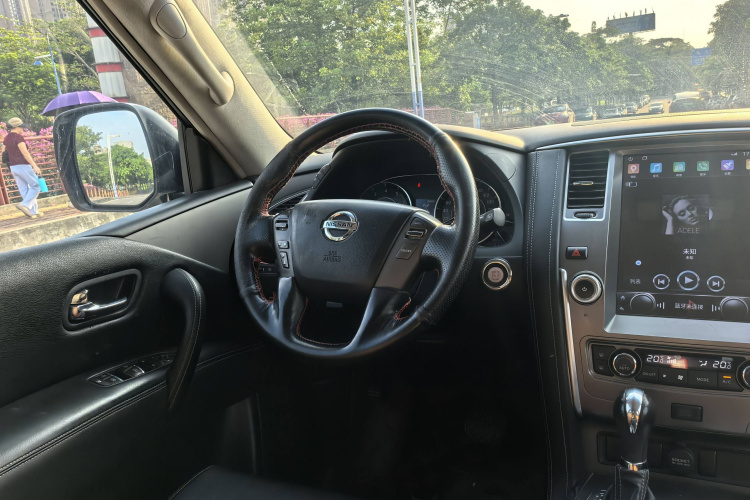 日产 途乐（平行进口）中控内饰7002