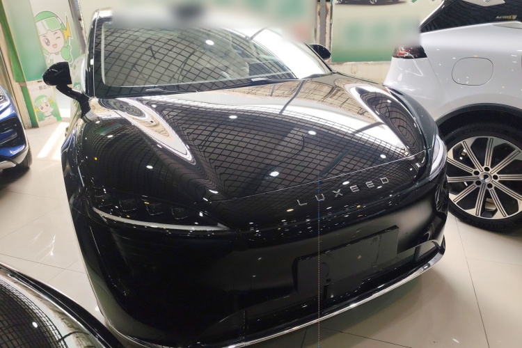 鸿蒙智行 智界R7 2024款 纯电 802km Max车身外观3