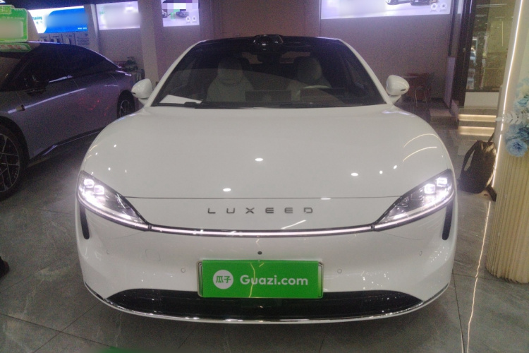 鸿蒙智行 智界S7 2025款 855km Max车身外观2