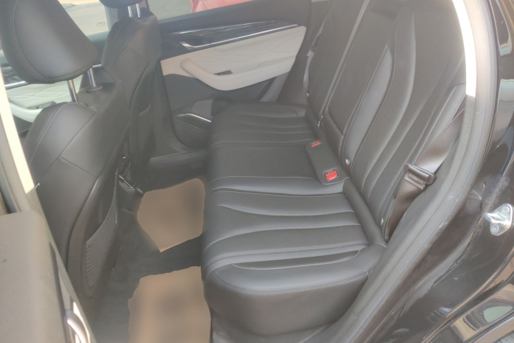 吉利汽车 星越L 2023款 2.0TD 高功自动两驱旗舰型中控内饰7004