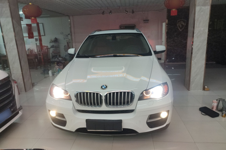 宝马X6 2014款 xDrive35i 运动型车身外观2
