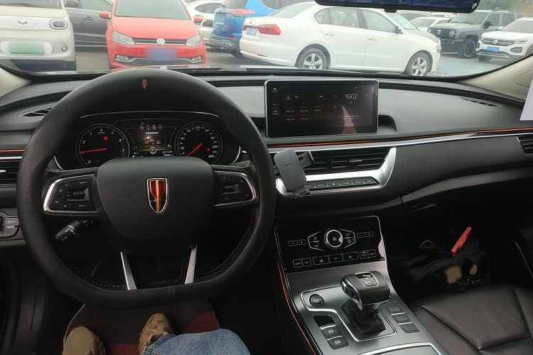 红旗H5 2020款 1.5T DCT旗韵版中控内饰7002