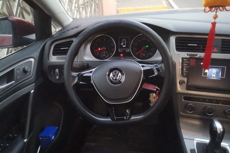 大众 高尔夫 2015款 1.6L 自动舒适型中控内饰13