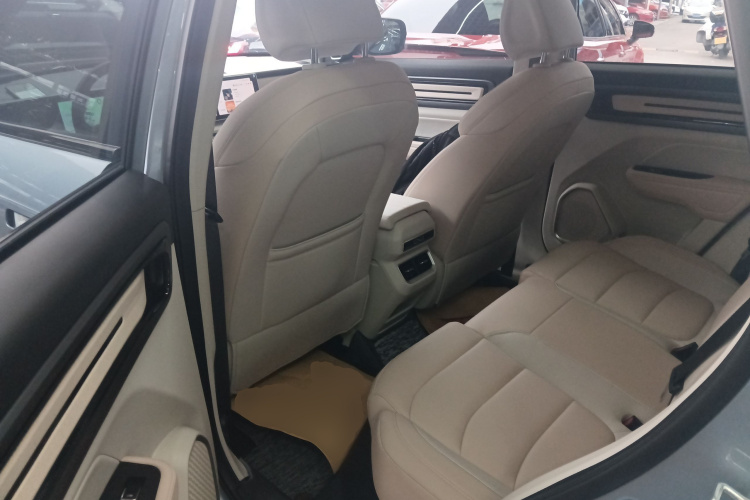 吉利汽车 吉利icon 2023款 1.5TD 巧克力醇巧版中控内饰21