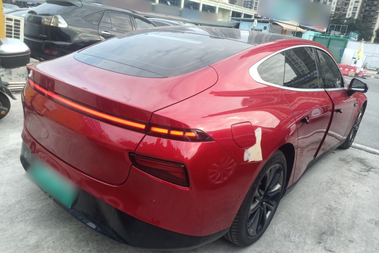 小鹏P7 2020款 后驱长续航智行版车身外观7