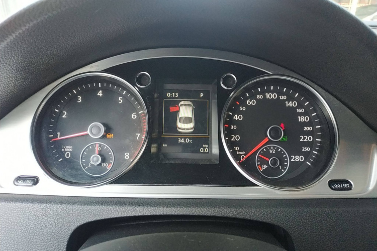 一汽-大众CC 2016款 1.8TSI 豪华型中控内饰14