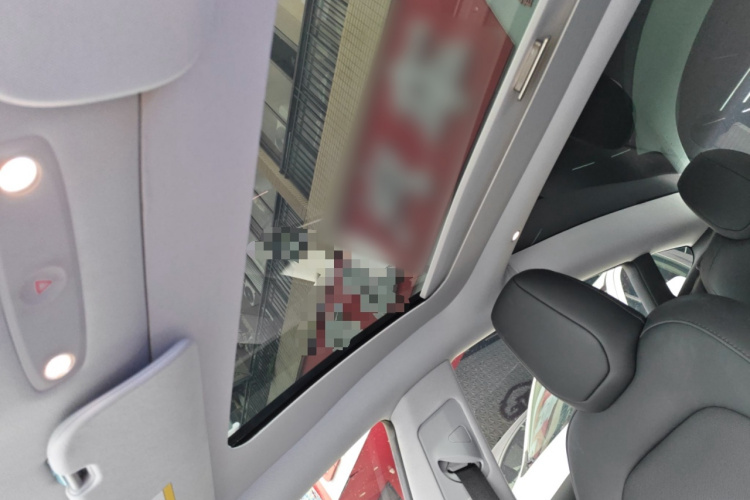 特斯拉 Model 3 2023款 长续航全轮驱动版局部细节22