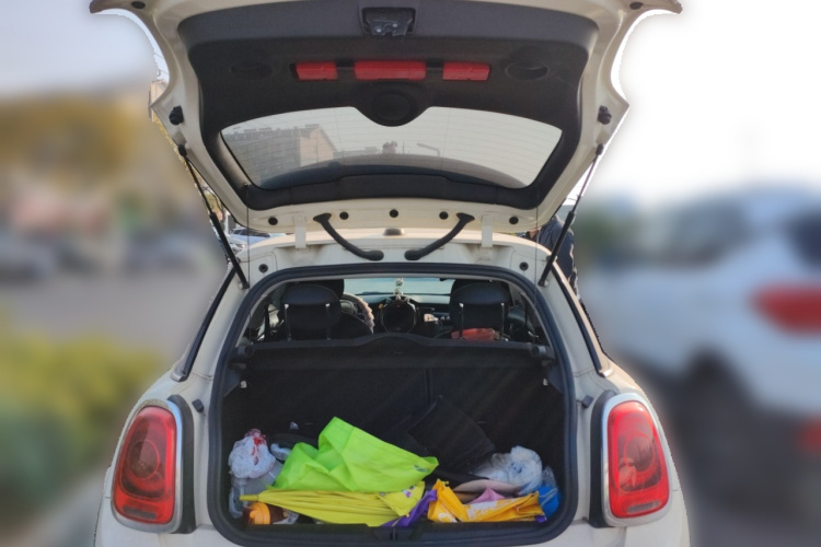 MINI 2021款 1.5T ONE PLUS中控内饰23