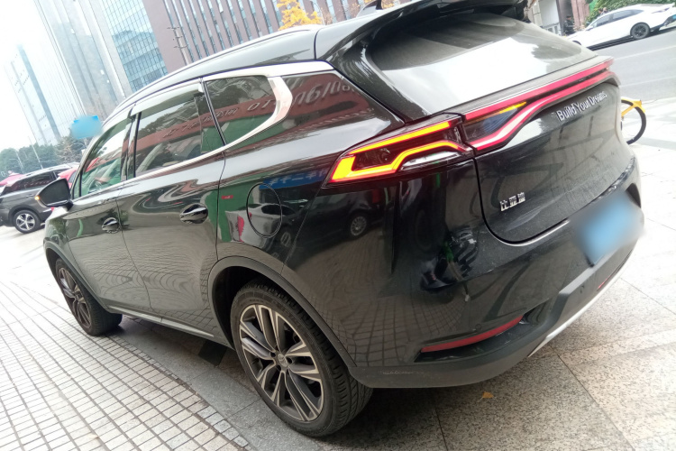 比亚迪 唐 2018款 2.0T 自动智联尊荣型 7座 国V车身外观6003