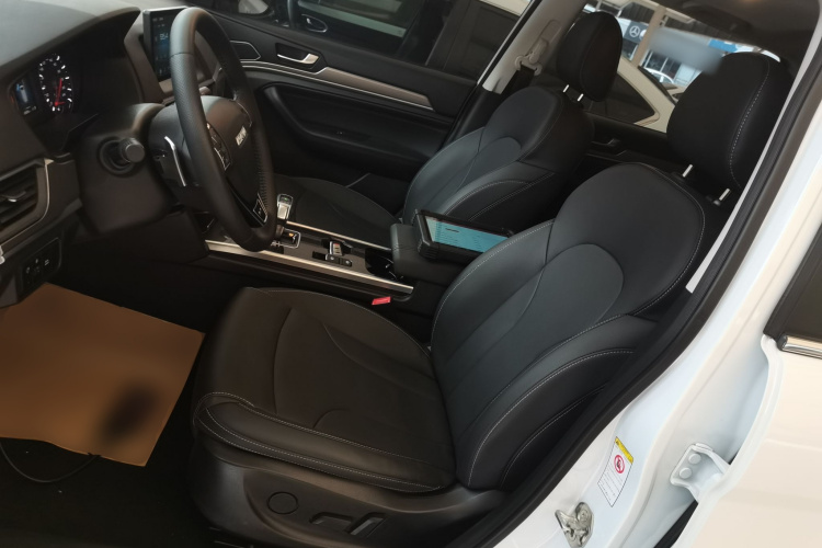 哈弗H6 2021款 运动版 1.5T 自动精英智联型 六边形格栅中控内饰19