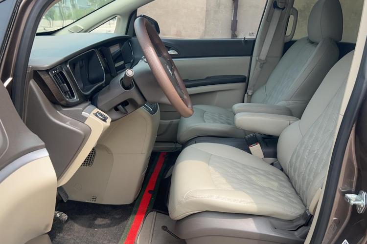 别克GL8 2013款 2.4L CT豪华商务舒适版局部细节19