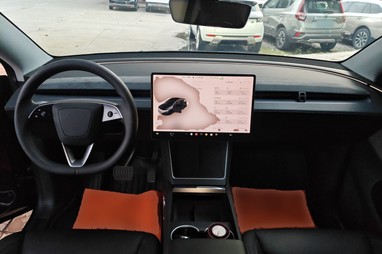特斯拉 Model Y 2025款 后轮驱动版中控内饰7002
