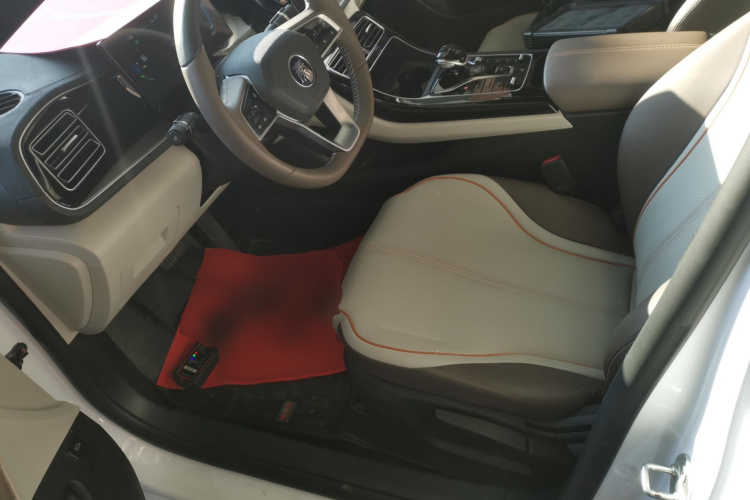 比亚迪 秦PLUS 2023款 冠军版 DM-i 120KM领先型中控内饰19