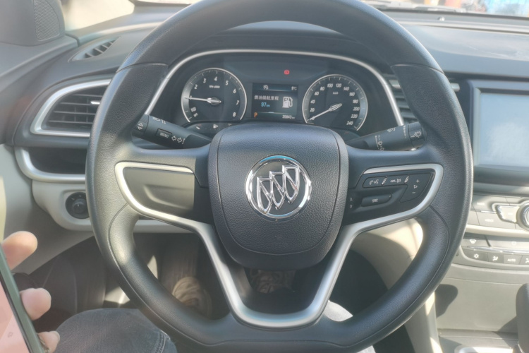 别克 英朗 2015款 15N 自动豪华型中控内饰13