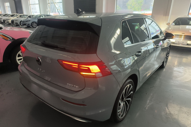 大众 高尔夫 2023款 改款 280TSI DSG Pro车身外观7