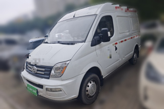 上汽大通MAXUS 新途V80 2021款 2.0T 手动经典城配王短轴中顶3座