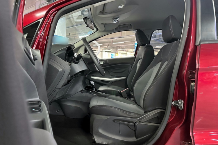 福特 翼搏 2013款 1.5L 自动风尚型中控内饰7001