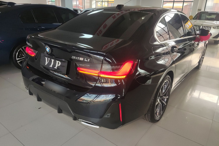 宝马3系 2023款 325Li M运动套装车身外观7