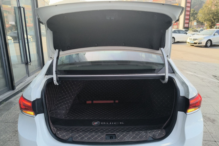 别克 英朗 2021款 改款 典范 1.5L 自动精英型局部细节23