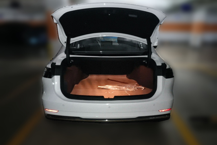 吉利银河 银河A7 2025款 EM-i 70km 豪享版中控内饰23