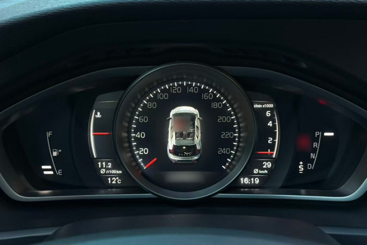 沃尔沃V40 2017款 T3 智雅版中控内饰7007