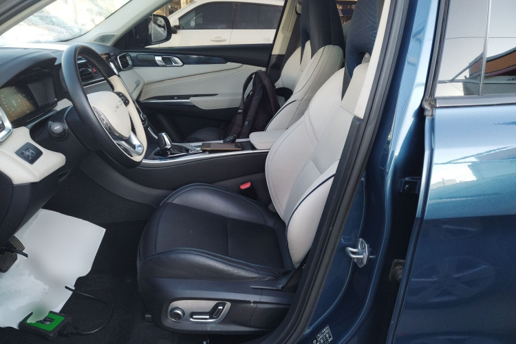 领克01 2017款 2.0T 两驱耀Pro版中控内饰19