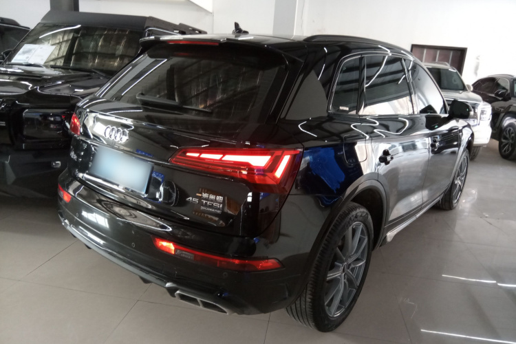 奥迪Q5L 2023款 40T 豪华动感型车身外观6005