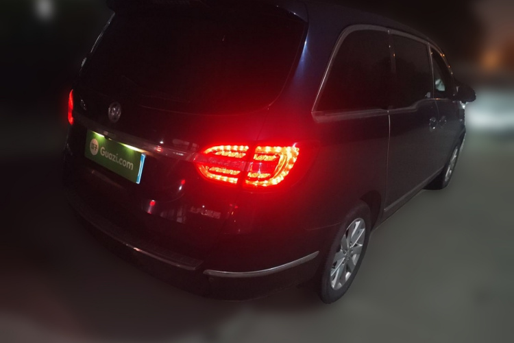 别克GL8 2017款 25S 豪华型 国V车身外观7