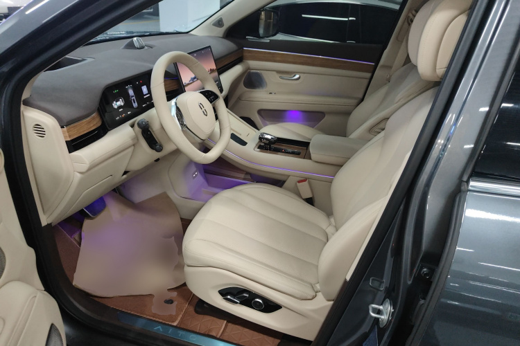 鸿蒙智行 问界M7 2024款 1.5T 后驱Plus版 5座中控内饰19