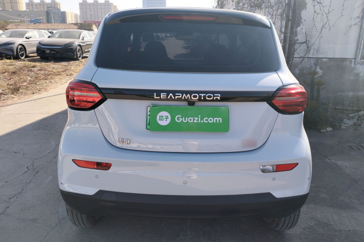 零跑汽车 零跑T03 2023款 403智享版车身外观6004