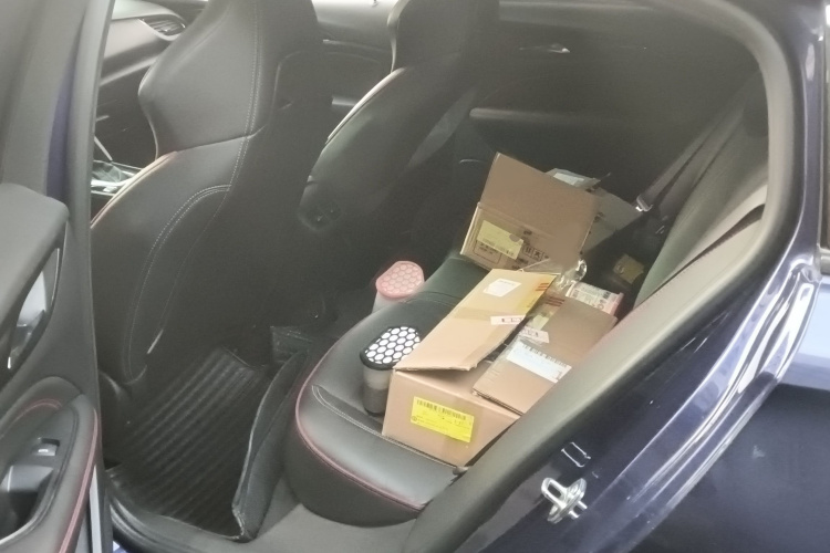 别克 君威 2017款 GS 28T 尊贵型中控内饰7004