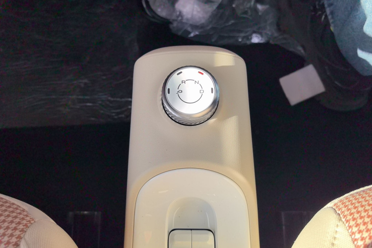 五菱汽车 宏光MINIEV 2024款 第三代 215km 青春版局部细节18