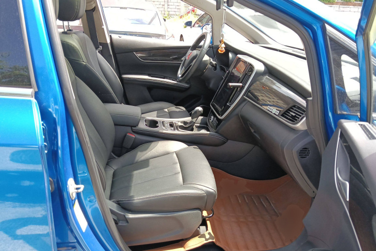 比亚迪 宋MAX 2017款 1.5T 自动智联精英型 7座中控内饰41