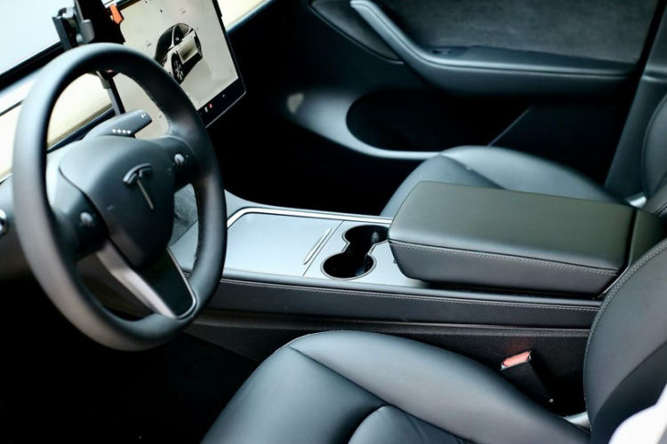 特斯拉 Model Y 2022款 后轮驱动版车身外观6007