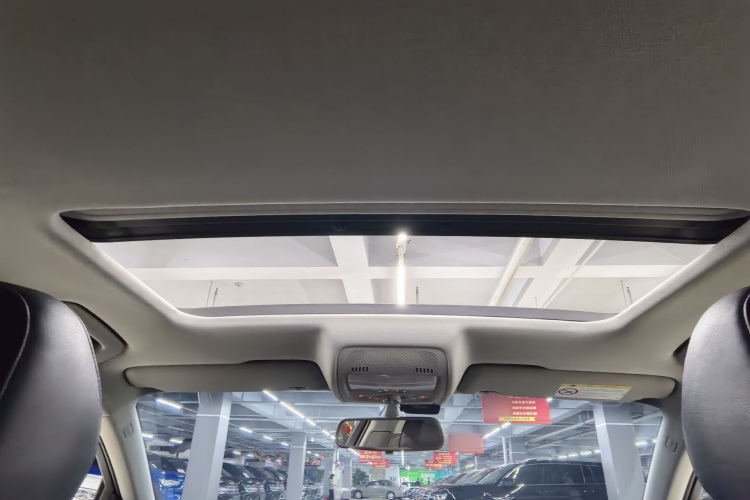 奥迪A4L 2015款 35 TFSI 自动标准型局部细节22